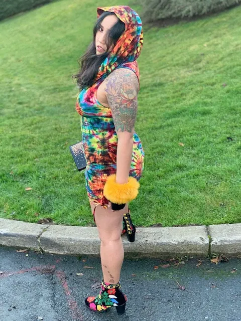Barefoot Lazer Huntress Dress #1
