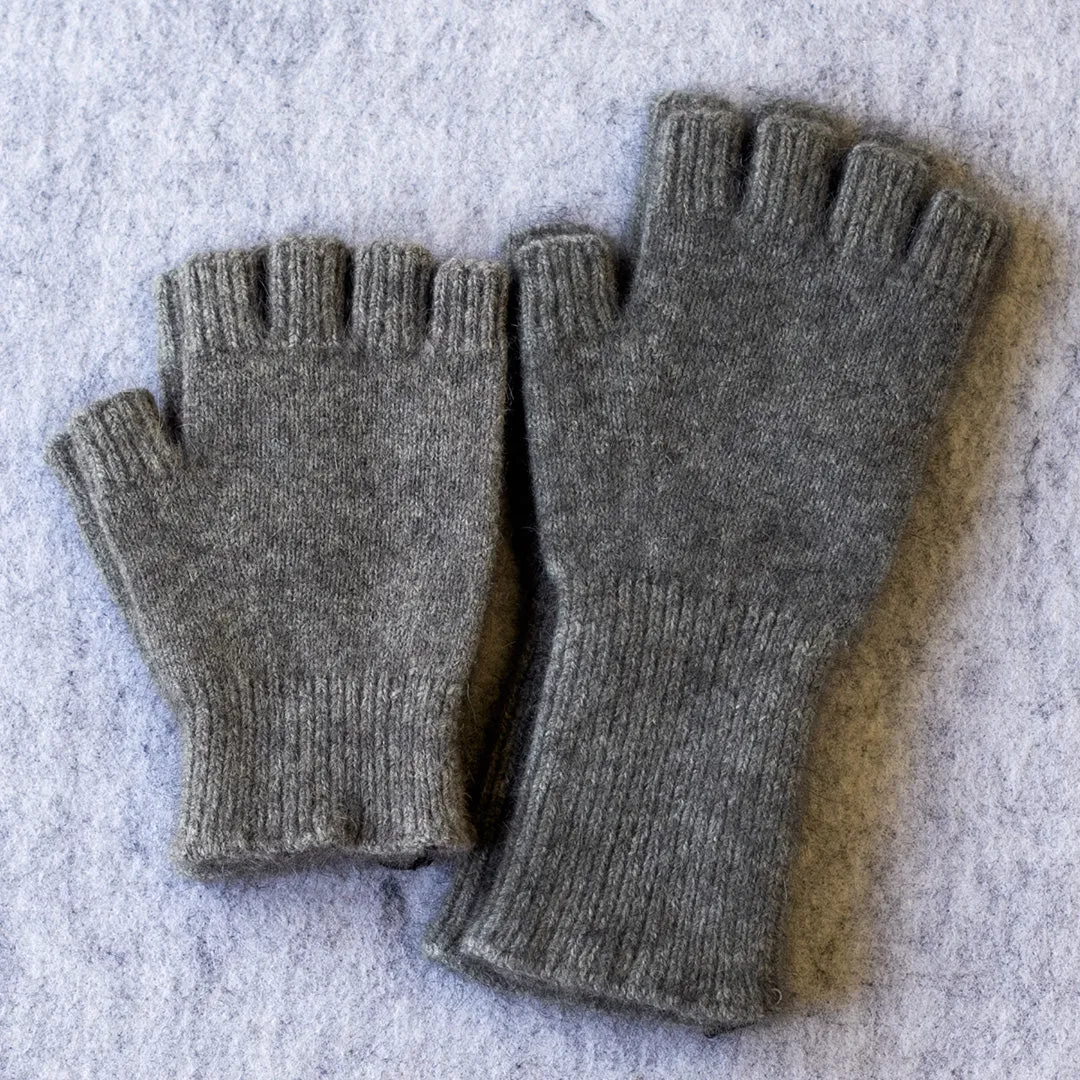 Fingerless gloves in Merino wool, possum down and silk
