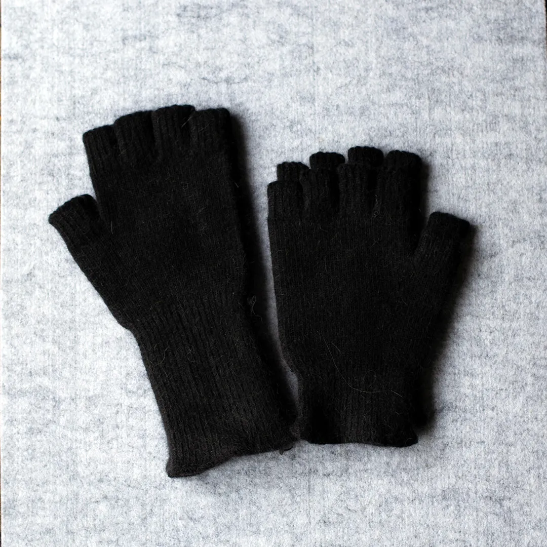 Fingerless gloves in Merino wool, possum down and silk