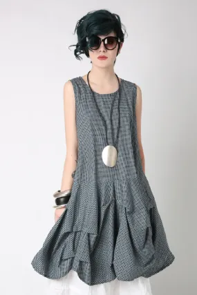 Manifold Dress in Uno Carnaby