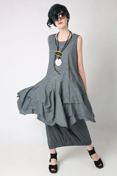 Manifold Dress in Uno Carnaby