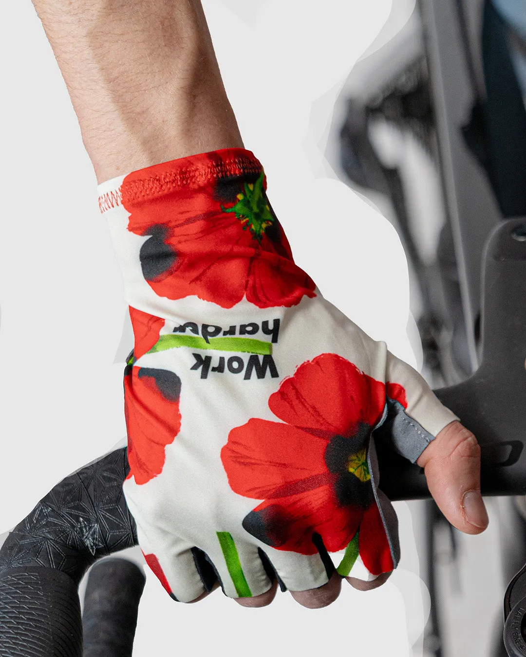 Red Poppies Aero Gloves