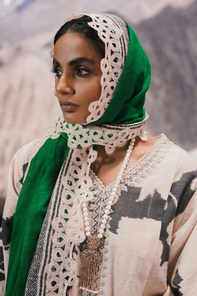 Sana Safinaz Mahay Winter Collection 2022 – H222-002A-CQ