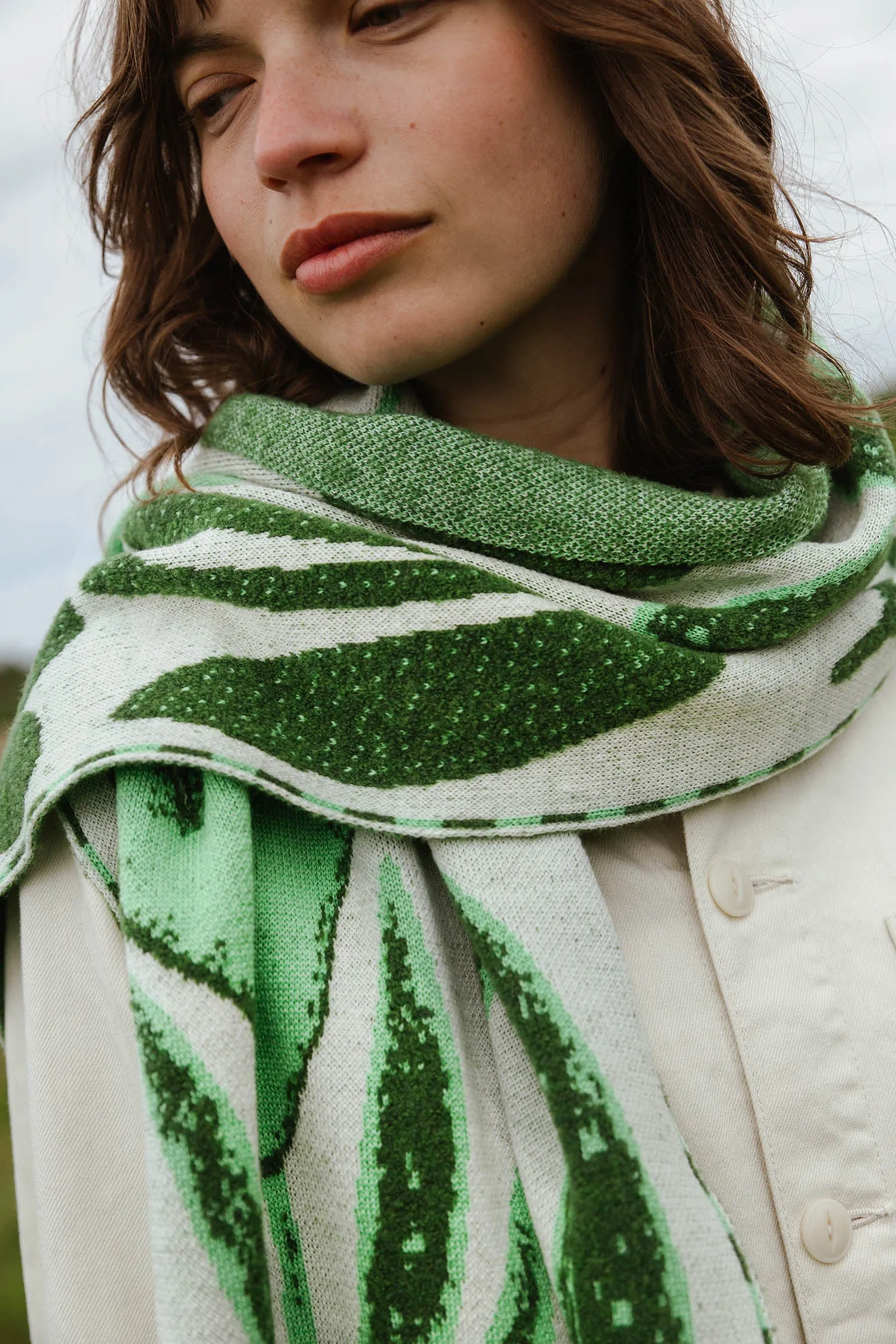 Swinbrook 24 Scarf - Garden