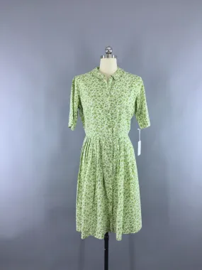 Vintage 1960s Day Dress / Green Floral Print Cotton