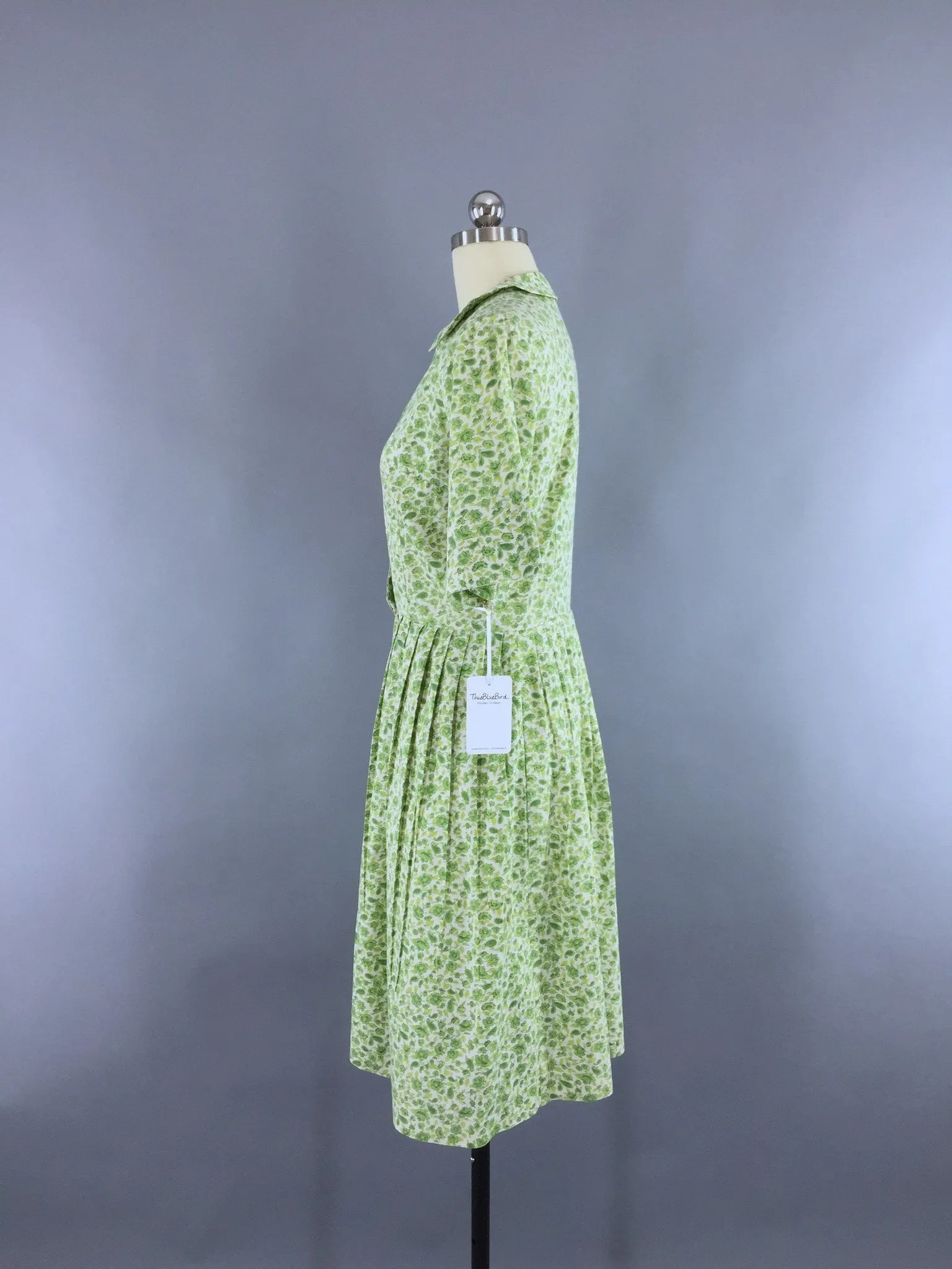 Vintage 1960s Day Dress / Green Floral Print Cotton